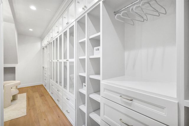 202 Astoria Avenue, Round Top, TX 78954