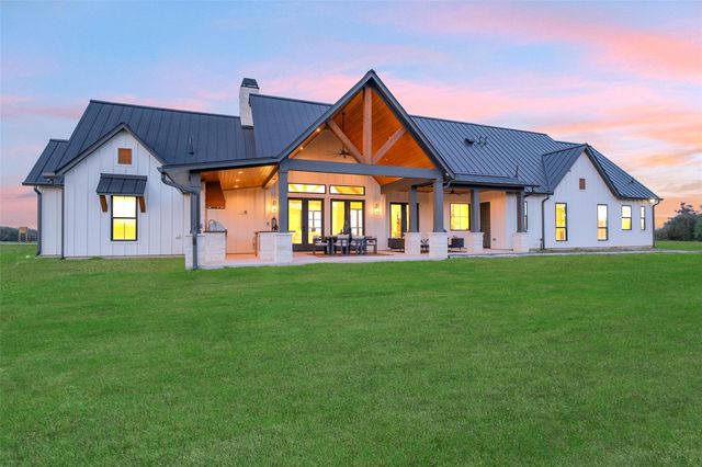 202 Astoria Avenue, Round Top, TX 78954