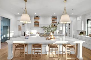 202 Astoria Avenue, Round Top, TX 78954