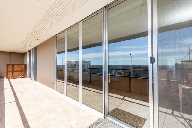 3663 Grand Avenue 1004, Des Moines, IA 50312