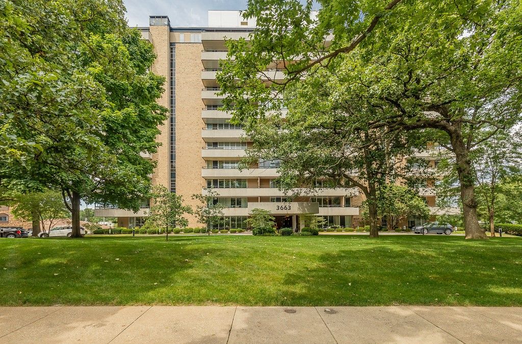 3663 Grand Avenue 1004, Des Moines, IA 50312