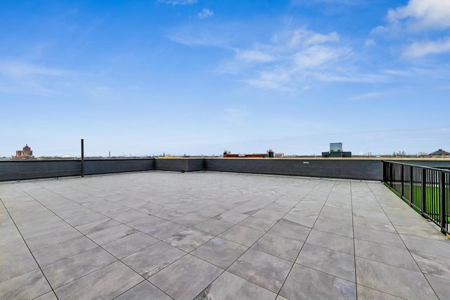 1317 N Western Avenue 203, Chicago, IL 60622