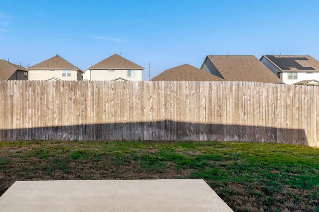 402 Gemsbok RD, Hutto, TX 78634