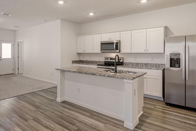 402 Gemsbok RD, Hutto, TX 78634