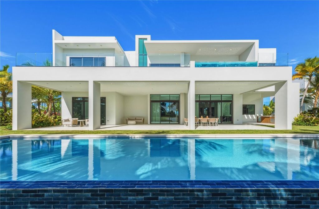 Image 3 of property listing at G8 ATLANTIC DRIVE, 7000 BAHIA BEACH BLVD., Rio Grande, PR 00745