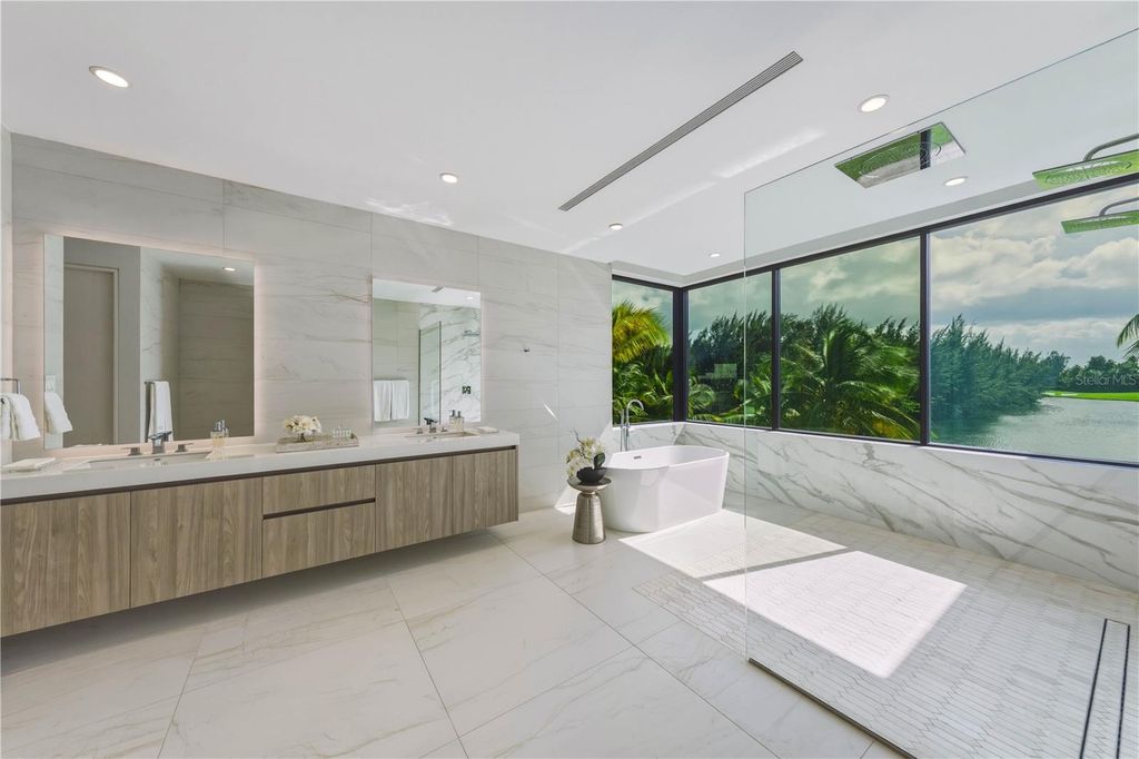 Image 21 of property listing at G8 ATLANTIC DRIVE, 7000 BAHIA BEACH BLVD., Rio Grande, PR 00745