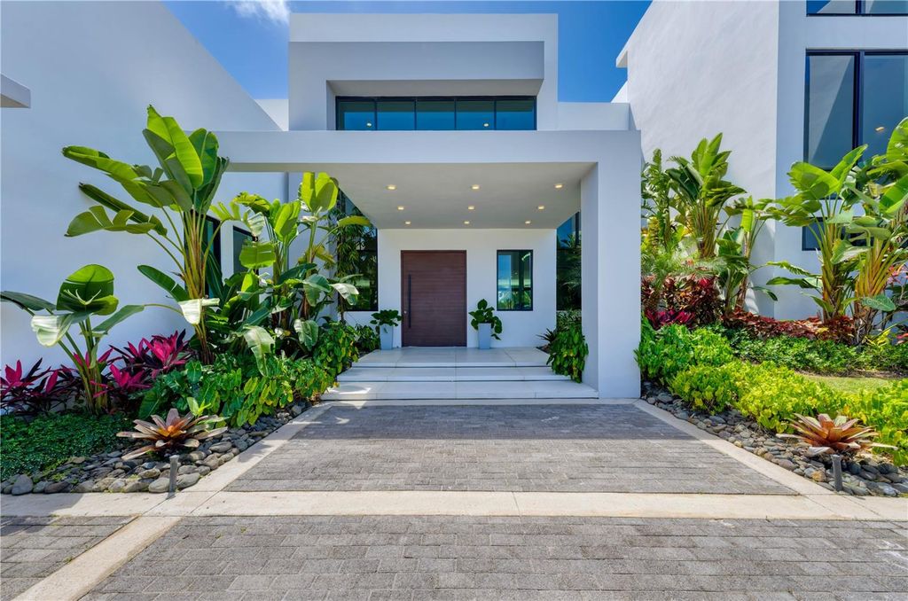 Image 5 of property listing at G8 ATLANTIC DRIVE, 7000 BAHIA BEACH BLVD., Rio Grande, PR 00745