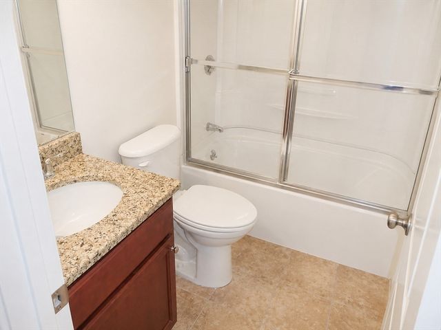 92 Sandwich Rd 4D, Bourne, MA 02532