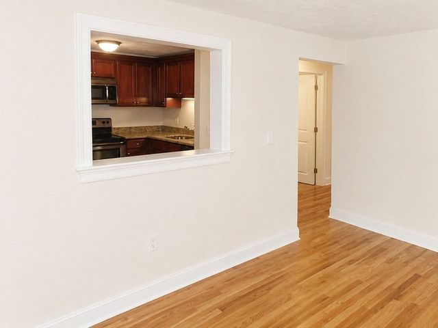 92 Sandwich Rd 4D, Bourne, MA 02532