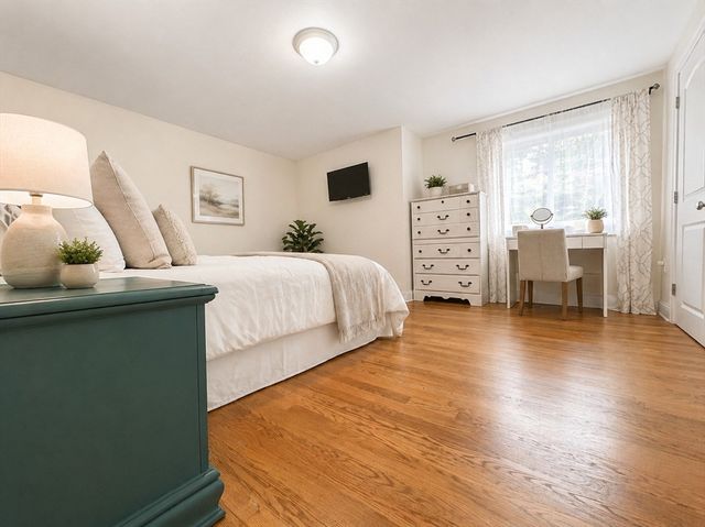 92 Sandwich Rd 4D, Bourne, MA 02532