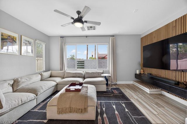 8328 Lambtin Quay Avenue, Las Vegas, NV 89131