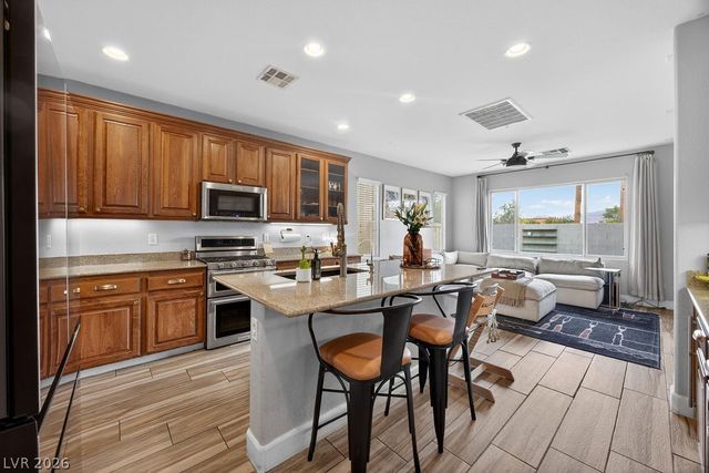 8328 Lambtin Quay Avenue, Las Vegas, NV 89131