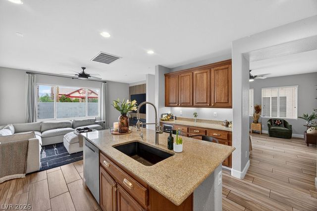 8328 Lambtin Quay Avenue, Las Vegas, NV 89131