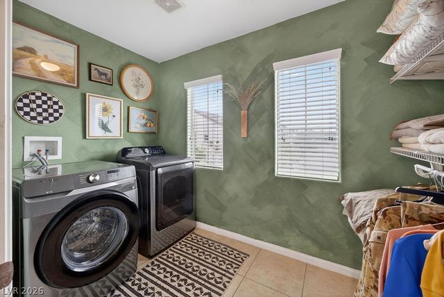 8328 Lambtin Quay Avenue, Las Vegas, NV 89131