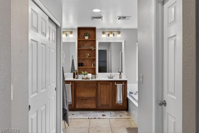 8328 Lambtin Quay Avenue, Las Vegas, NV 89131