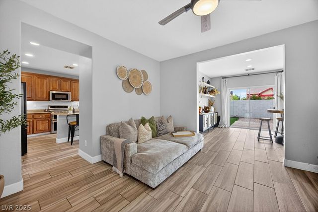 8328 Lambtin Quay Avenue, Las Vegas, NV 89131