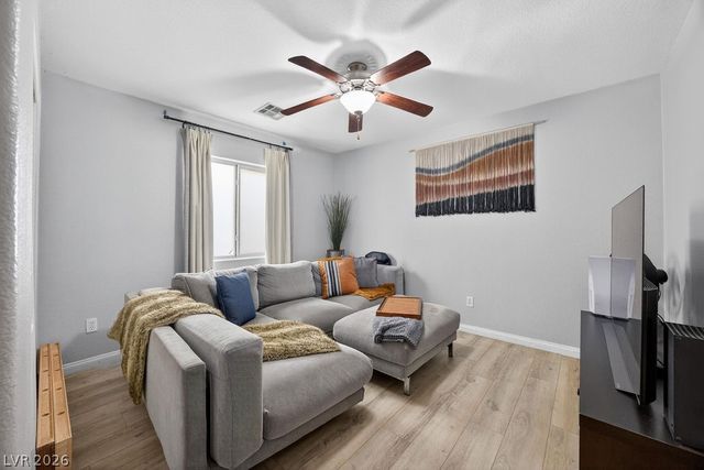 8328 Lambtin Quay Avenue, Las Vegas, NV 89131