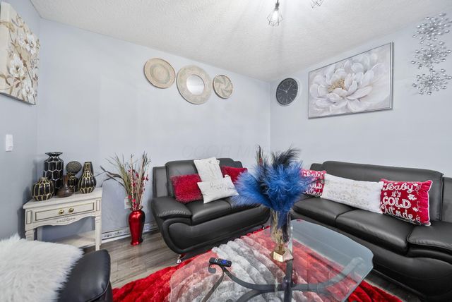 3052 Wyntree Drive, Columbus, OH 43232