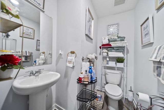 3052 Wyntree Drive, Columbus, OH 43232