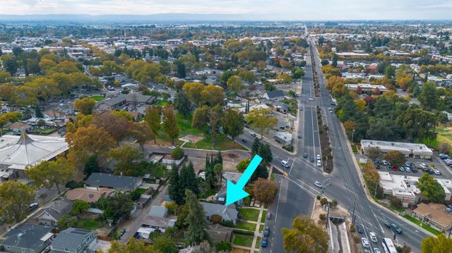 1246 E Canal Dr, Turlock, CA 95380