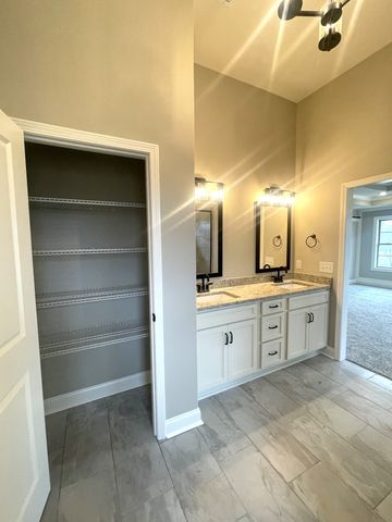 90 Miller Farm, Clarksville, TN 37043