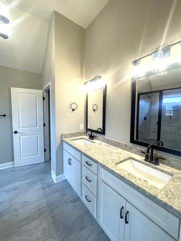 90 Miller Farm, Clarksville, TN 37043