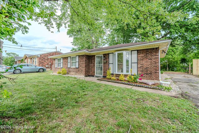 5805 Spicewood Ln, Louisville, KY 40219