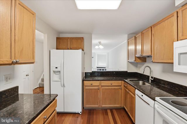 1773 WHISPERHILL DR, Reston, VA 20194