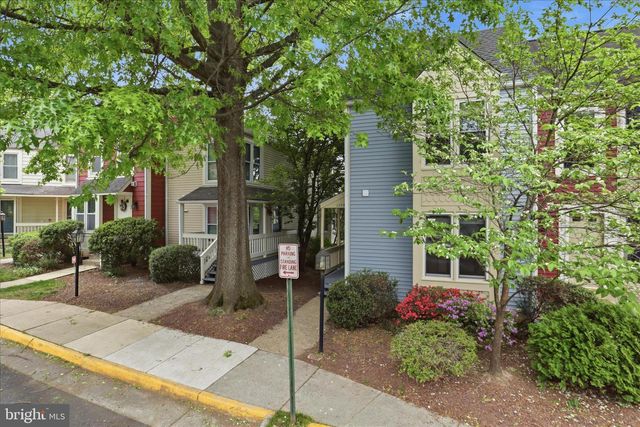 1773 WHISPERHILL DR, Reston, VA 20194