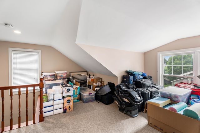 46 Lamoille Ave, Haverhill, MA 01835