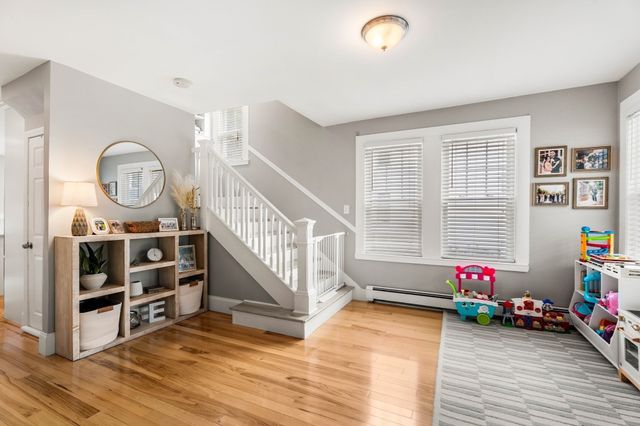 46 Lamoille Ave, Haverhill, MA 01835