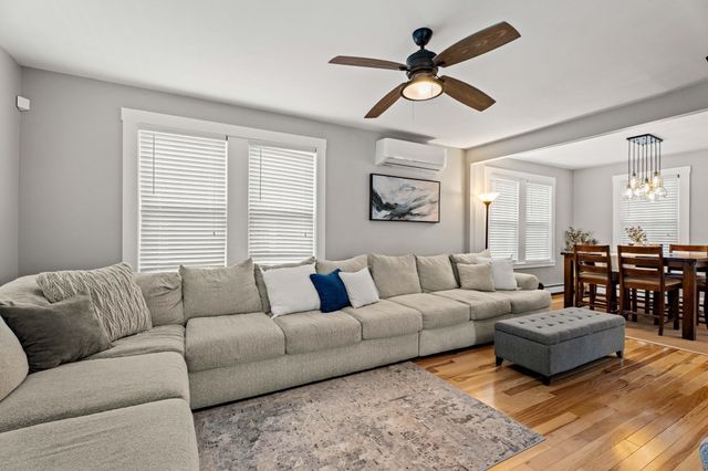 46 Lamoille Ave, Haverhill, MA 01835