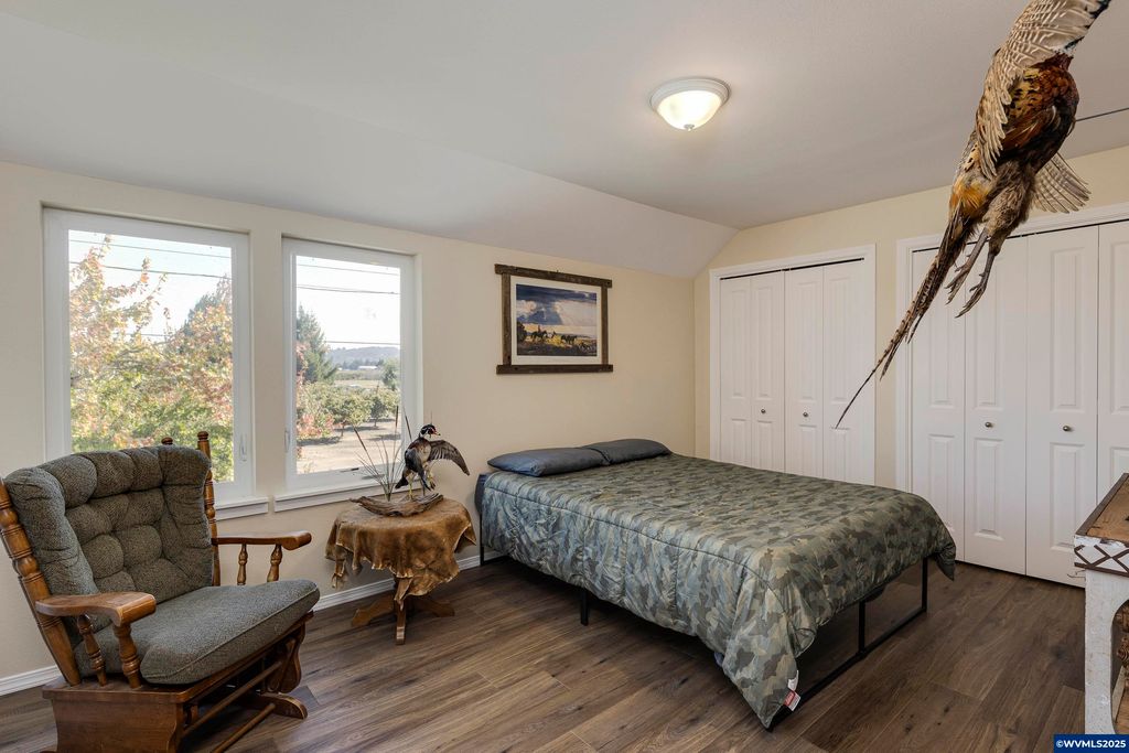 Image 16 of property listing at 19800 SW Briedwell Rd, Mcminnville, OR 97128