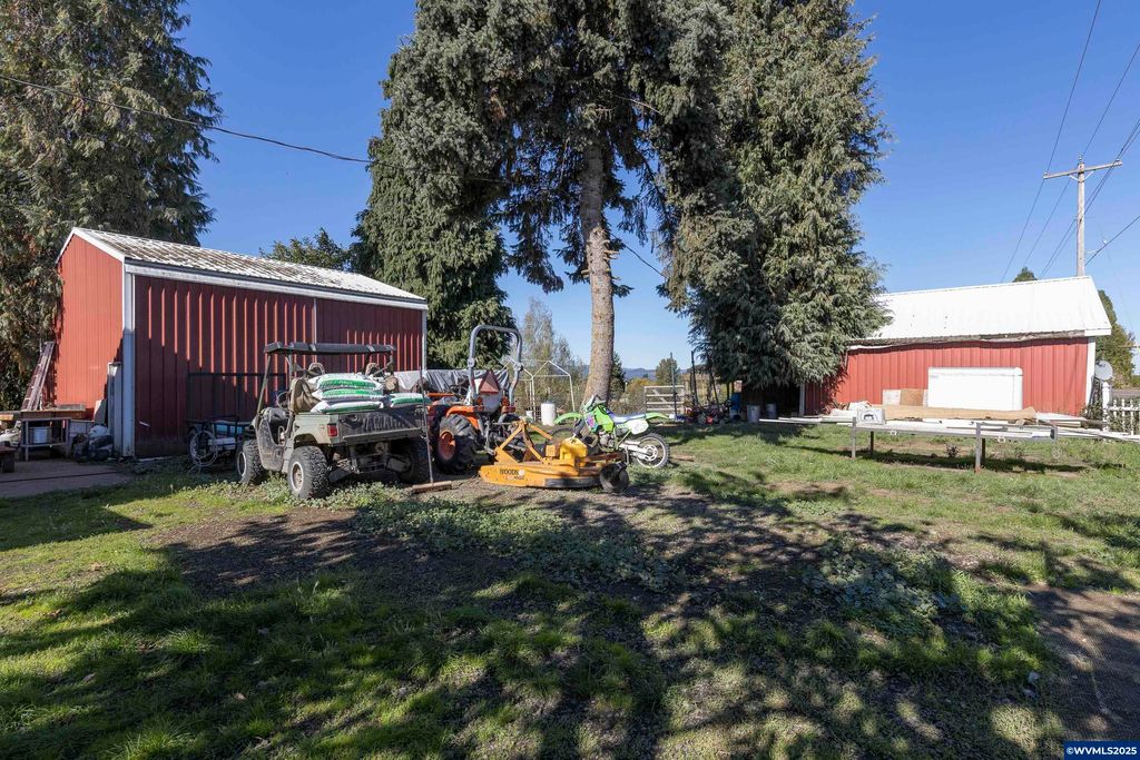 Image 20 of property listing at 19800 SW Briedwell Rd, Mcminnville, OR 97128