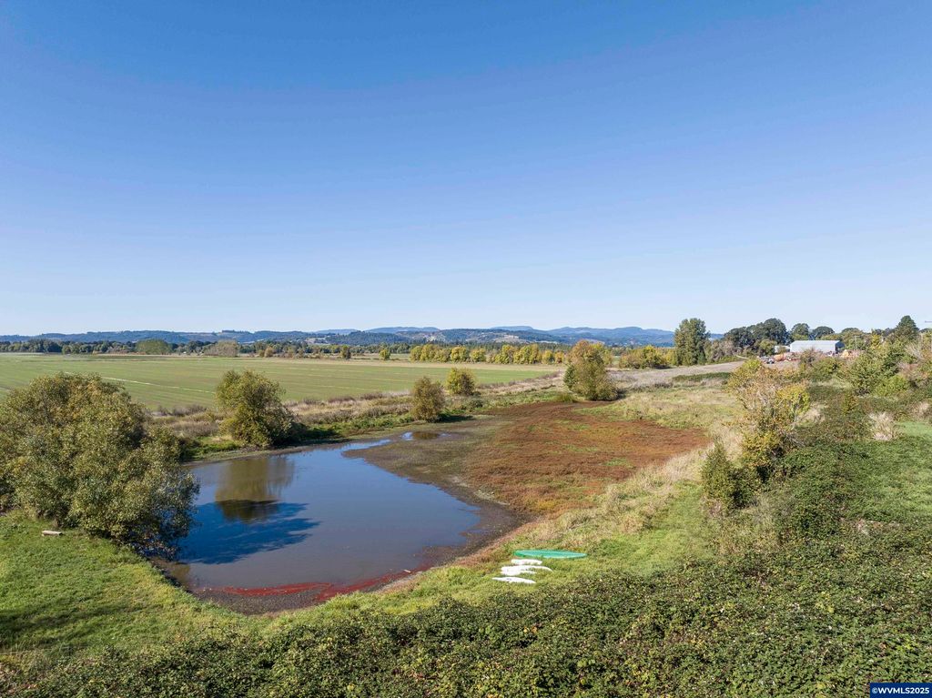 Image 30 of property listing at 19800 SW Briedwell Rd, Mcminnville, OR 97128