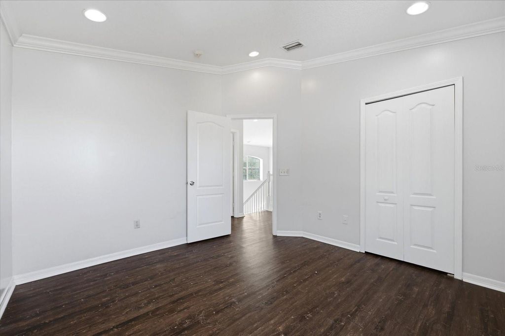 Image 23 of property listing at 8123 CANTERBURY LAKE BOULEVARD, Tampa, FL 33619