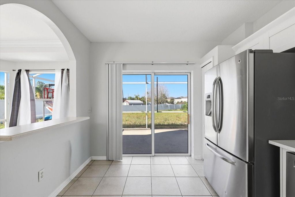 Image 26 of property listing at 8123 CANTERBURY LAKE BOULEVARD, Tampa, FL 33619
