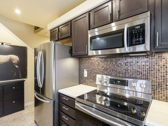 7282 Avenida El Nido, Santa Fe, NM 87507
