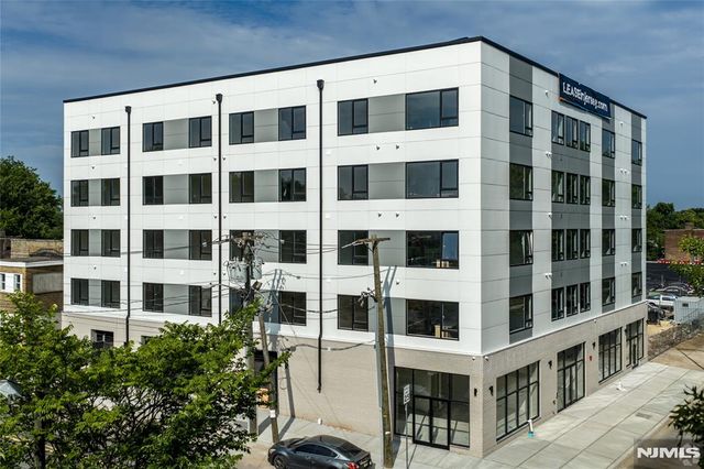 448 - 452 Orange Avenue 205, Newark, NJ 07103