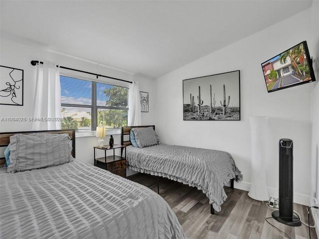 3603 Townhouse Ct, West Palm Beach, FL 33407