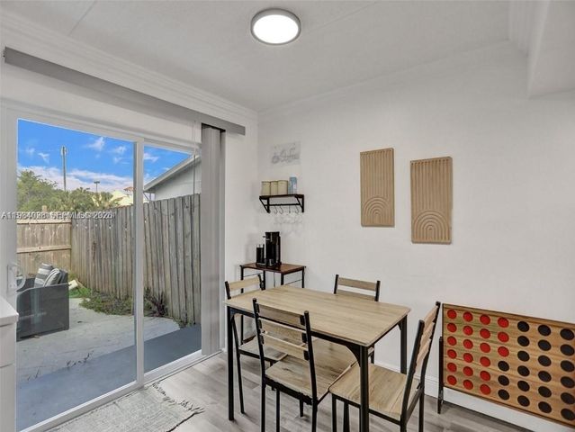 3603 Townhouse Ct, West Palm Beach, FL 33407