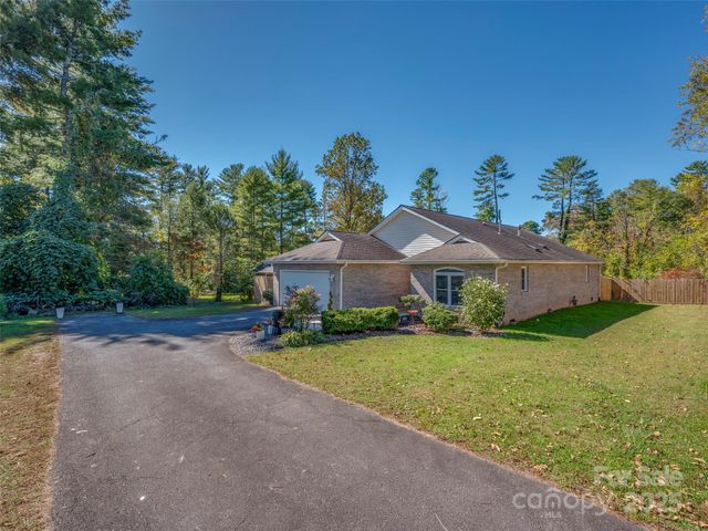 949 Kanuga Road, Hendersonville, NC 28739