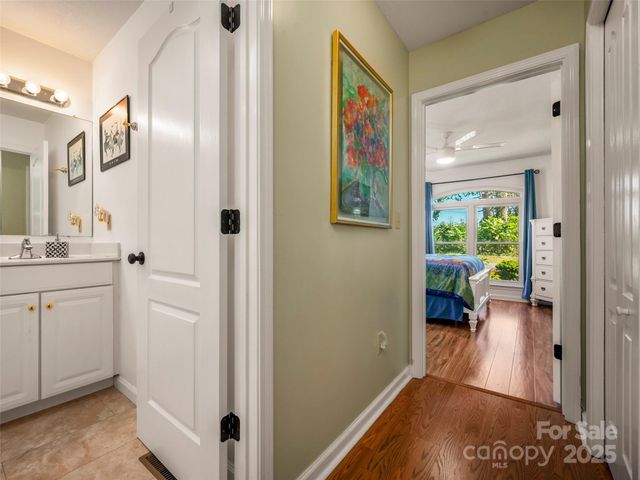 949 Kanuga Road, Hendersonville, NC 28739