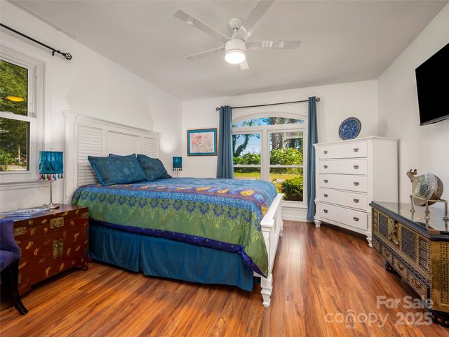 949 Kanuga Road, Hendersonville, NC 28739