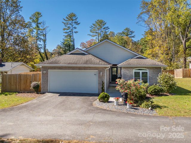 949 Kanuga Road, Hendersonville, NC 28739