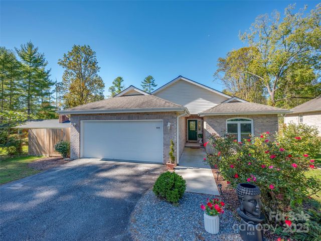 949 Kanuga Road, Hendersonville, NC 28739