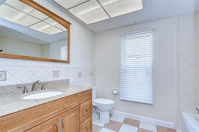 6416 LAKE SUNRISE DRIVE, Apollo Beach, FL 33572