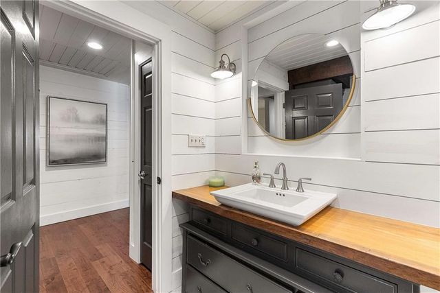 2519 Katherine Circle, Gainesville, GA 30506