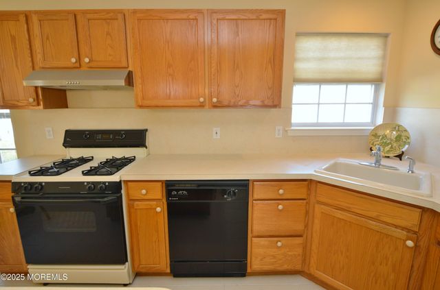 2602 Meadow Lake Drive, Toms River, NJ 08755