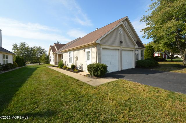 2602 Meadow Lake Drive, Toms River, NJ 08755